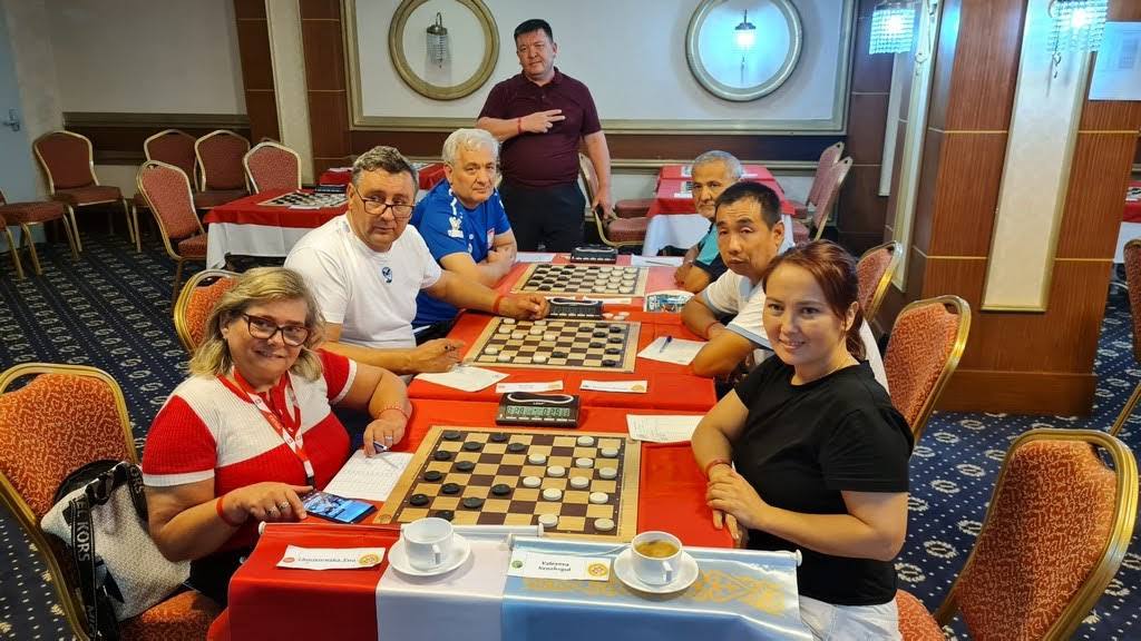 IV чемпионат и первенство Европы по шашкам